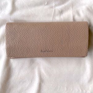 MaxMara Taupe Leather Eyeglass Case | Pebbled Grain Texture w/New Dust Cloth